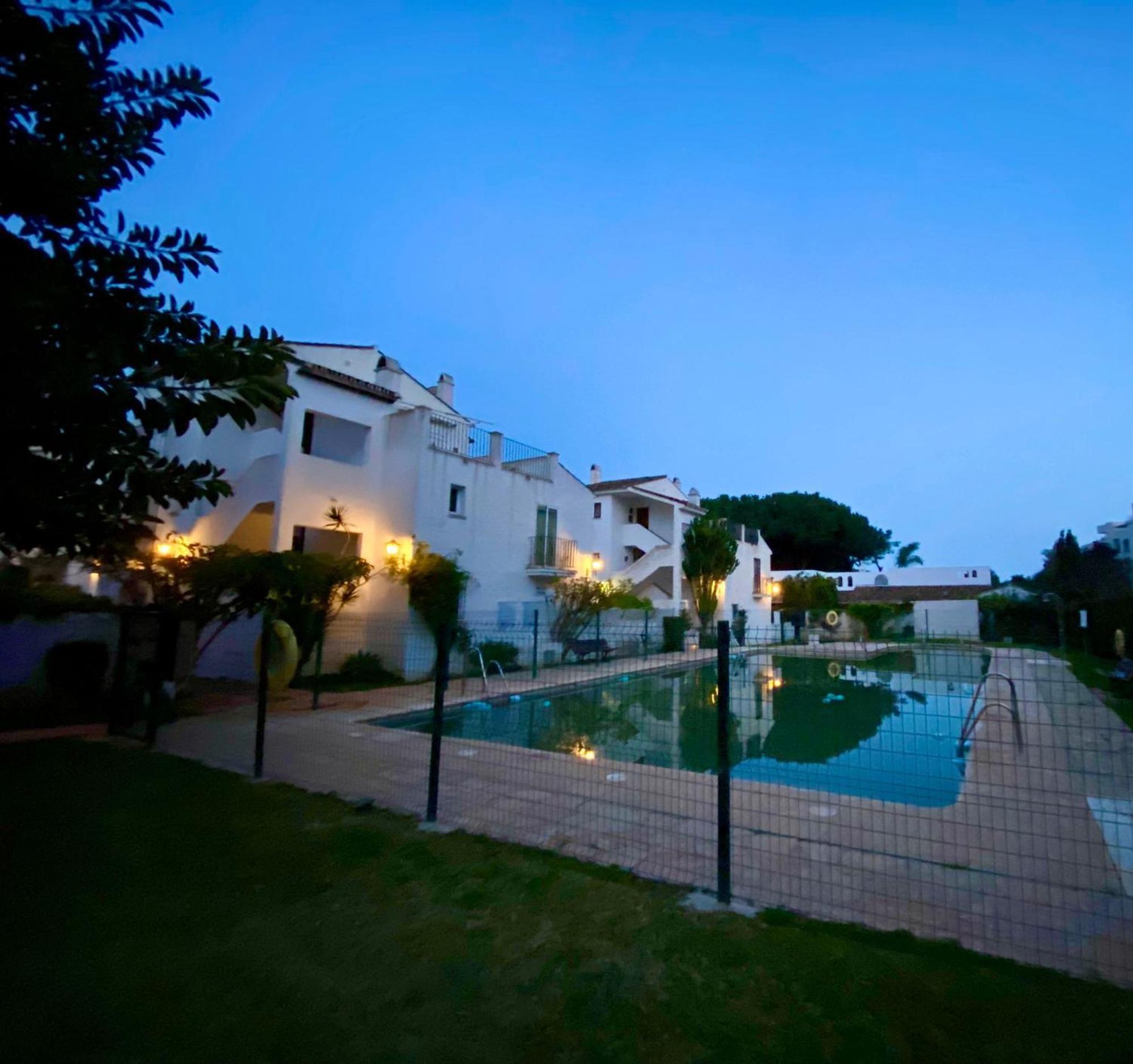 Benamara Gardens Apartment Estepona Exterior photo